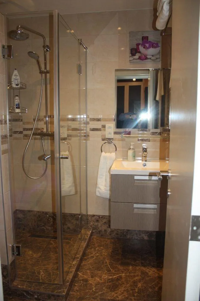 Eu B&B Βρυξέλλες 2*,